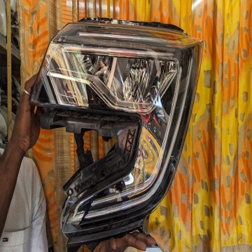 Mahindra XUV700 Left Headlight Assembly Original Used