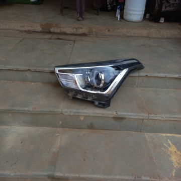 Hyundai Creta Left Side Projector Headlight Assembly Original Used