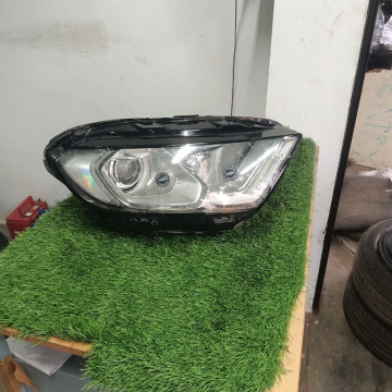 Ford EcoSport Right Side Projector Headlight Assembly