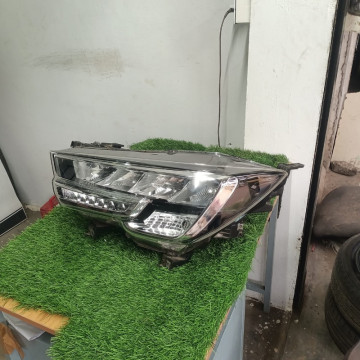 Maruti Suzuki Ertiga XL6...