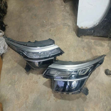Kia Seltos Left & Right Projector Headlight Assembly