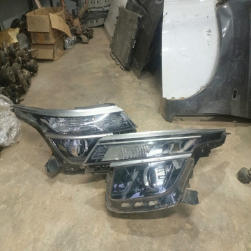 Kia Seltos Left & Right...